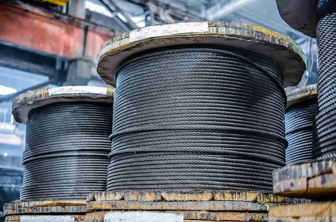 Cables y Guayas de Acero